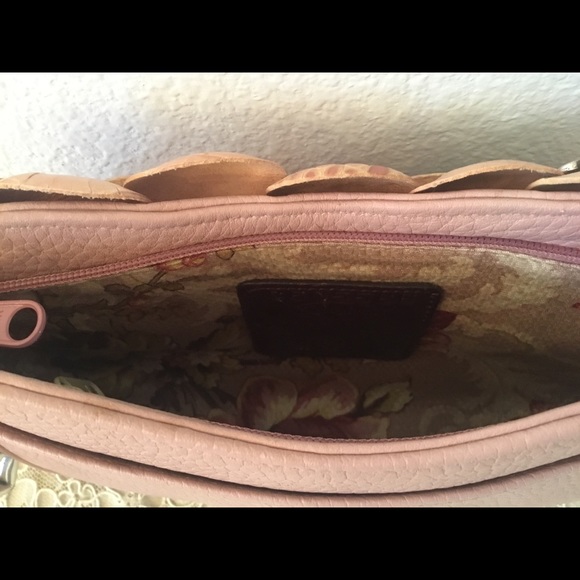 Beautiful Brighton Shoulder Handbag - Picture 6 of 8